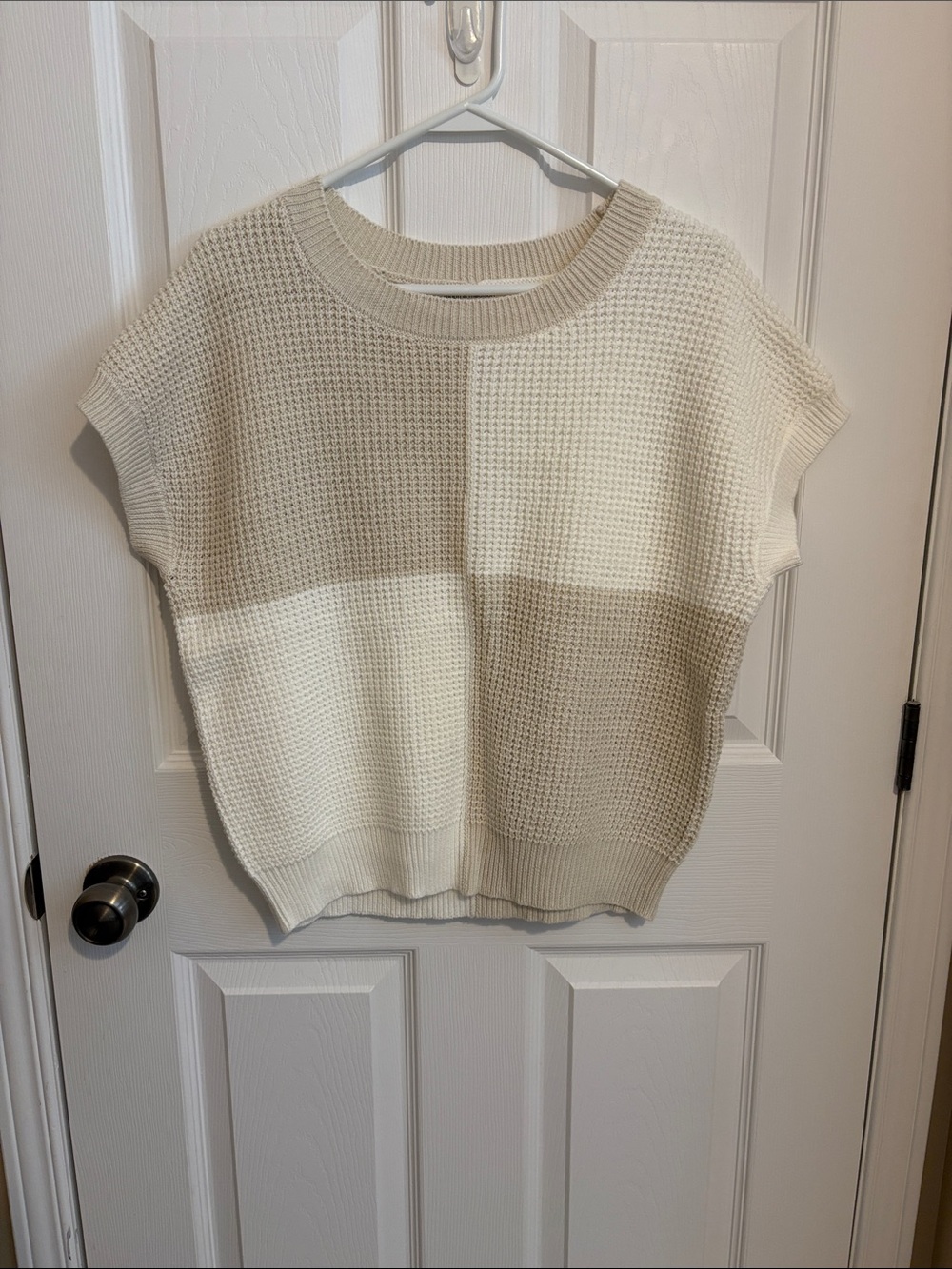 moon & madison Cream and Tan Knit Tank